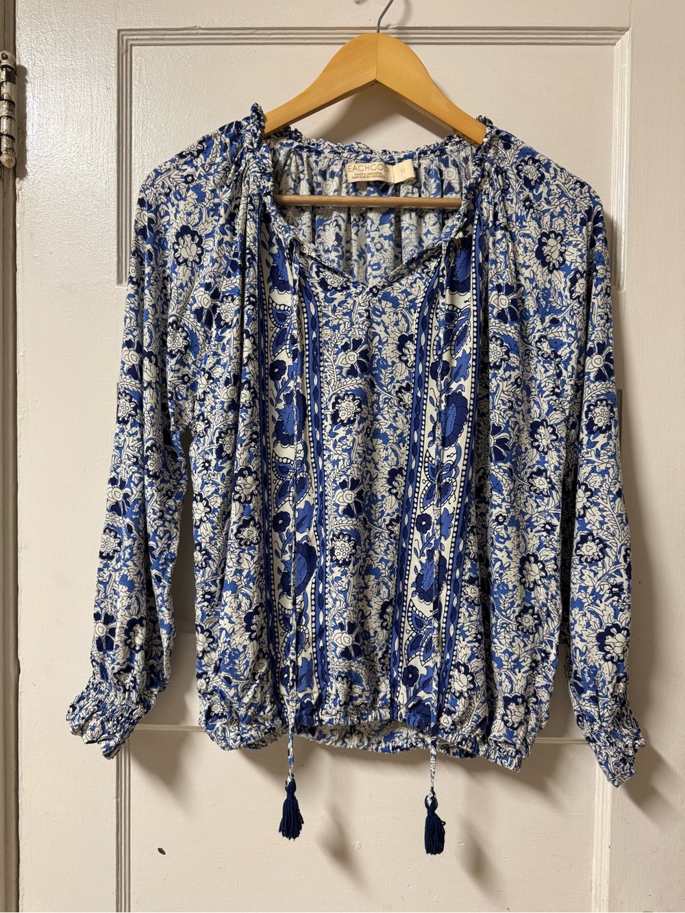 BEACHGOLD Anthropologie Blue and White Floral Boho Peasant Top Size Med